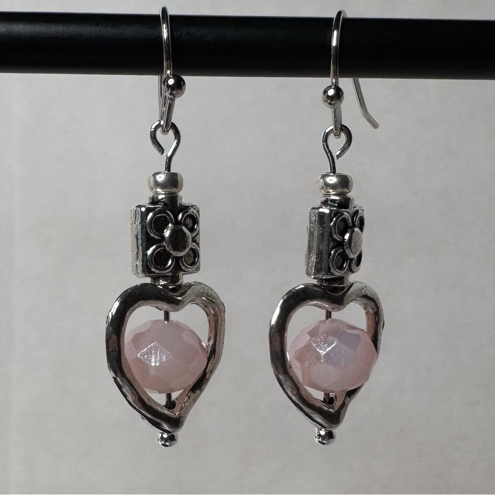 HAND CRAFTED Floral Heart Earrings 1 1/2” Silver Pink NWT - Picture 1 of 13